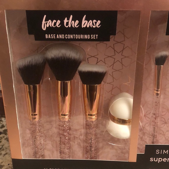 Makeup Brush Set - Picture 2 of 4